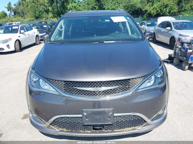 2017 Chrysler Pacifica Touring-l Plus მანქანა იყიდება აუქციონზე, vin: 2C4RC1EG5HR727386, აუქციონის ნომერი: 45742959