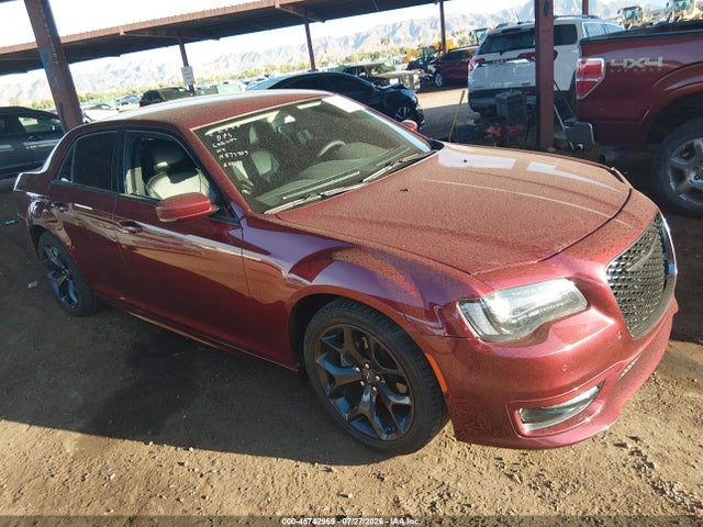 Chrysler 300 Touring L 2023 2C3CCADG5PH573309 головне зображення