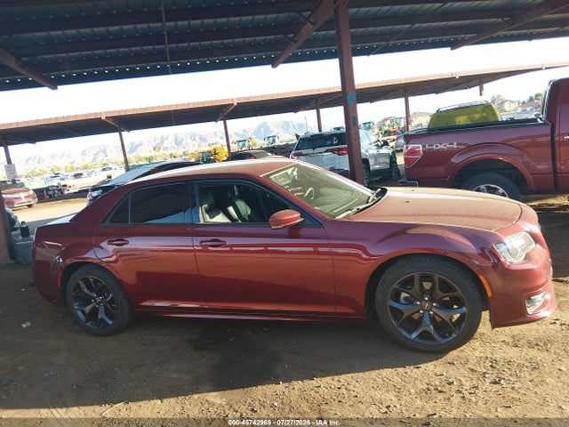 Chrysler 300 Touring L 2023 2C3CCADG5PH573309 Image 13