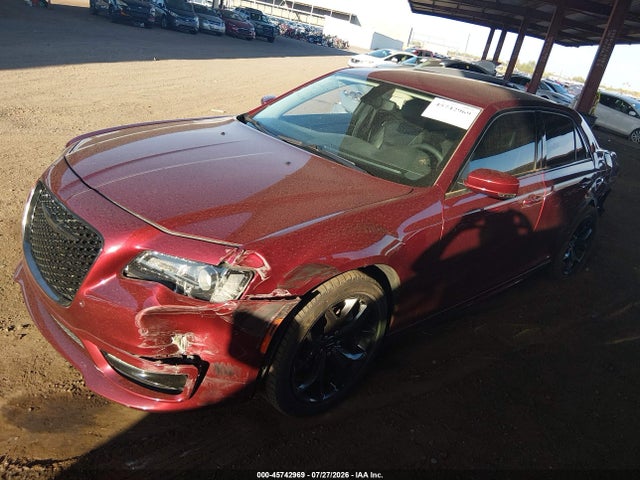 Chrysler 300 Touring L 2023 2C3CCADG5PH573309 Image 2