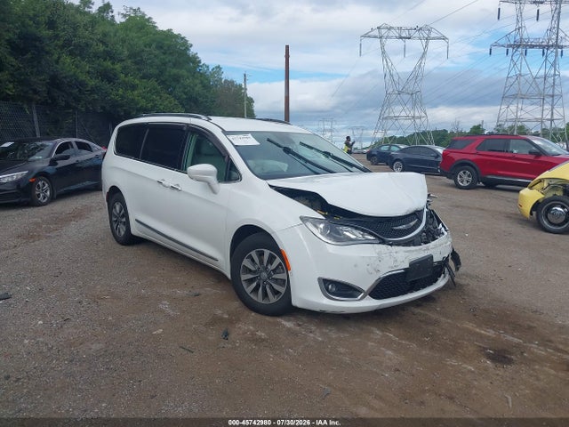 45742980 :رقم المزاد ، 2C4RC1EG1LR158545 vin ، 2020 Chrysler Pacifica Touring L Plus مزاد بيع