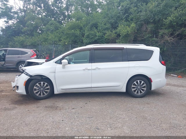 45742980 :رقم المزاد ، 2C4RC1EG1LR158545 vin ، 2020 Chrysler Pacifica Touring L Plus مزاد بيع