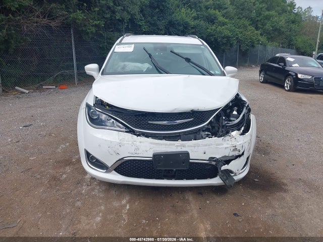 45742980 :رقم المزاد ، 2C4RC1EG1LR158545 vin ، 2020 Chrysler Pacifica Touring L Plus مزاد بيع
