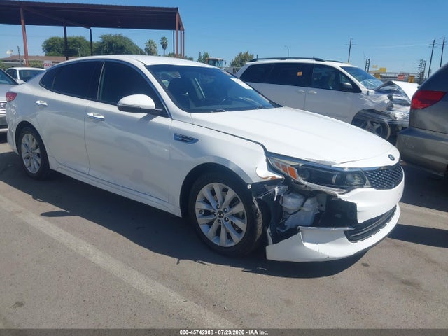 Продаж на аукціоні авто 2017 Kia Optima Ex, vin: 5XXGU4L32HG157006, номер лоту: 45742988