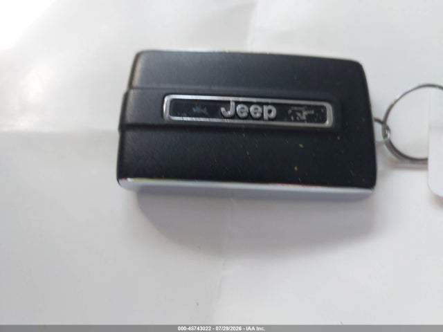 Продажа на аукционе авто 2022 Jeep Grand Cherokee Overland 4x4, vin: 1C4RJHDG5N8564696, номер лота: 45743022
