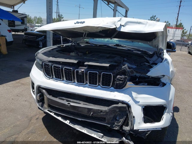Продажа на аукционе авто 2022 Jeep Grand Cherokee Overland 4x4, vin: 1C4RJHDG5N8564696, номер лота: 45743022