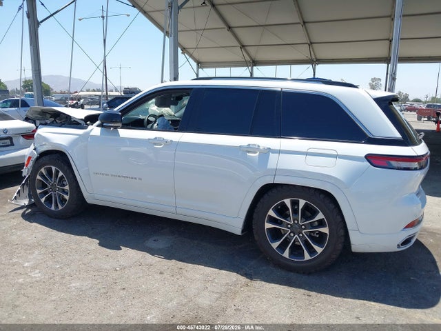 Продажа на аукционе авто 2022 Jeep Grand Cherokee Overland 4x4, vin: 1C4RJHDG5N8564696, номер лота: 45743022