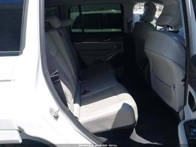 Продажа на аукционе авто 2022 Jeep Grand Cherokee Overland 4x4, vin: 1C4RJHDG5N8564696, номер лота: 45743022