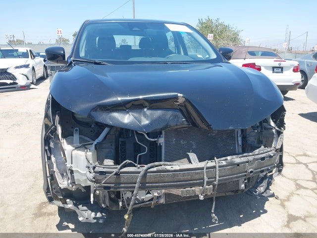 Продаж на аукціоні авто 2021 Nissan Rogue Sport S Fwd Xtronic Cvt, vin: JN1BJ1AV2MW301431, номер лоту: 45743048