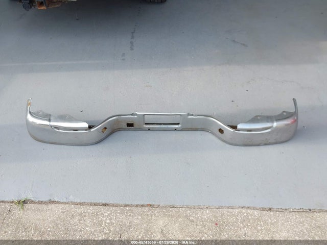 45743059 :رقم المزاد ، 1GTEC19V25E330458 vin ، 2005 Gmc Sierra 1500 Work Truck مزاد بيع