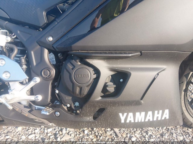 Yamaha YZFR3 2019 MH3RH17Y7KK001219 Image 8