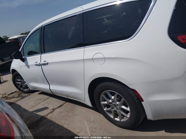 2024 Chrysler Pacifica Touring L მანქანა იყიდება აუქციონზე, vin: 2C4RC1BGXRR123063, აუქციონის ნომერი: 45743072