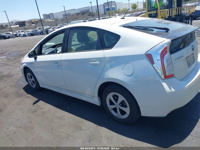 Toyota Prius Two 2015 JTDKN3DU3F0474137 Image 15