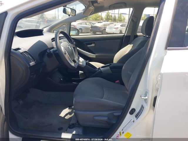 Toyota Prius Two 2015 JTDKN3DU3F0474137 Image 5