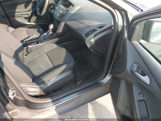 Auction sale of the 2018 Ford Focus Se, vin: 1FADP3K27JL299022, lot number: 45743095