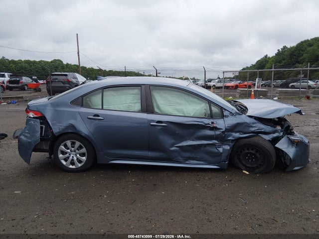 Продажа на аукционе авто 2020 Toyota Corolla Le, vin: JTDEPRAE8LJ057576, номер лота: 45743099