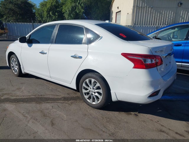 3N1AB7AP5JL622121 Nissan SENTRA SV