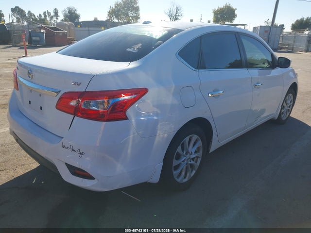 3N1AB7AP5JL622121 Nissan SENTRA SV
