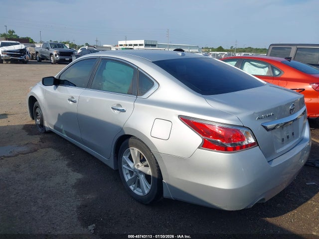 2015 Nissan Altima 2.5 Sv მანქანა იყიდება აუქციონზე, vin: 1N4AL3AP5FC157559, აუქციონის ნომერი: 45743113