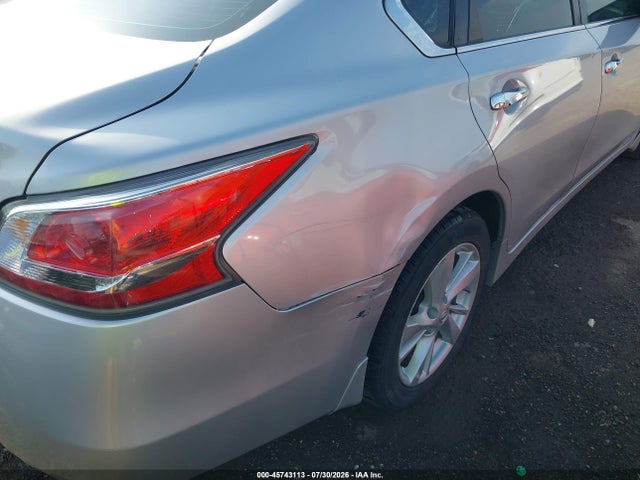 2015 Nissan Altima 2.5 Sv მანქანა იყიდება აუქციონზე, vin: 1N4AL3AP5FC157559, აუქციონის ნომერი: 45743113