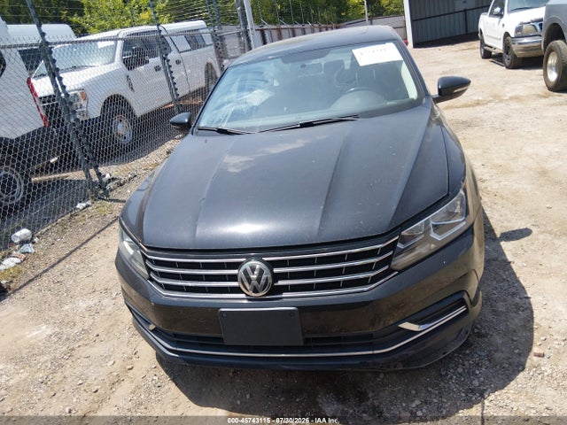 Aukcja sprzedaży 2017 Volkswagen Passat 1.8t Se, vin: 1VWBT7A38HC022028, numer aukcji: 45743115