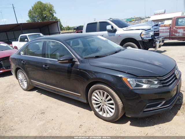Aukcja sprzedaży 2017 Volkswagen Passat 1.8t Se, vin: 1VWBT7A38HC022028, numer aukcji: 45743115
