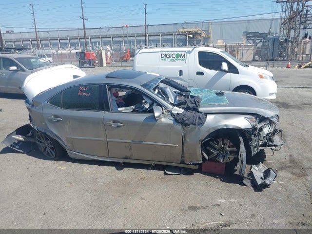Lexus IS 300 2020 JTHGA1D25L5104020 Image 13