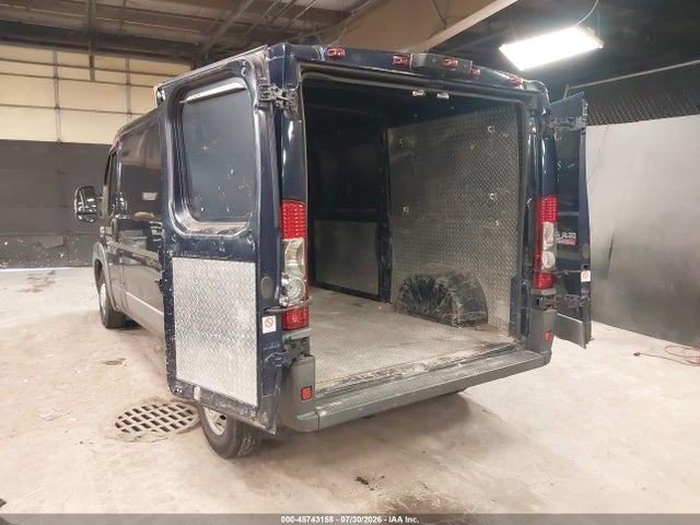 45743158 :رقم المزاد ، 3C6TRVAGXFE508611 vin ، 2015 Ram Promaster 1500 Low Roof مزاد بيع