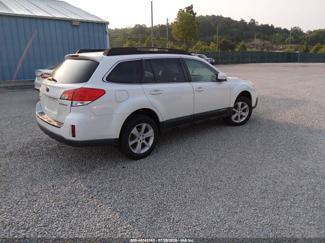 45743163 :رقم المزاد ، 4S4BRCCC3D3274105 vin ، 2013 Subaru Outback 2.5i Premium مزاد بيع