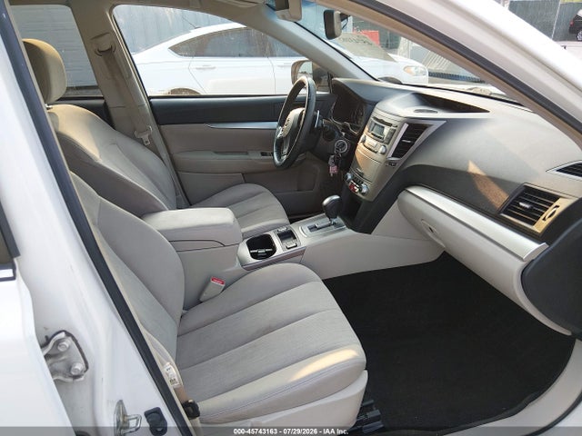 45743163 :رقم المزاد ، 4S4BRCCC3D3274105 vin ، 2013 Subaru Outback 2.5i Premium مزاد بيع