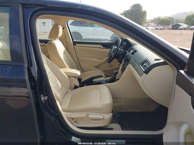 45743168 :رقم المزاد ، 1VWAT7A36FC069678 vin ، 2015 Volkswagen Passat 1.8t Wolfsburg Edition مزاد بيع