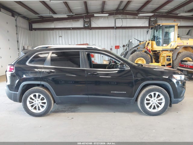 45743169 :رقم المزاد ، 1C4PJMCB8KD429916 vin ، 2019 Jeep Cherokee Latitude 4x4 مزاد بيع