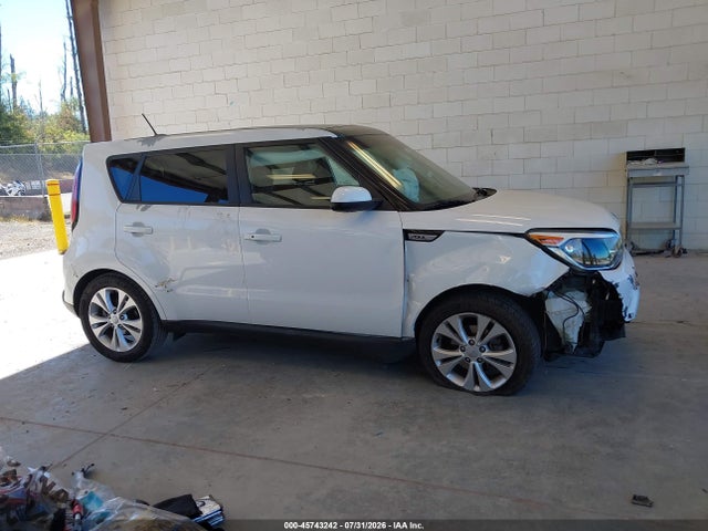 KIA SOUL + 2015 KNDJP3A57F7213832 Image 14