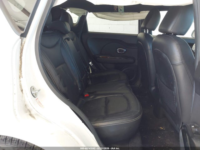 KIA SOUL + 2015 KNDJP3A57F7213832 Image 8