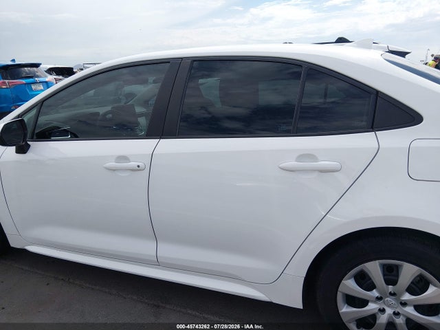 5YFB4MDE4RP087270 Toyota COROLLA LE
