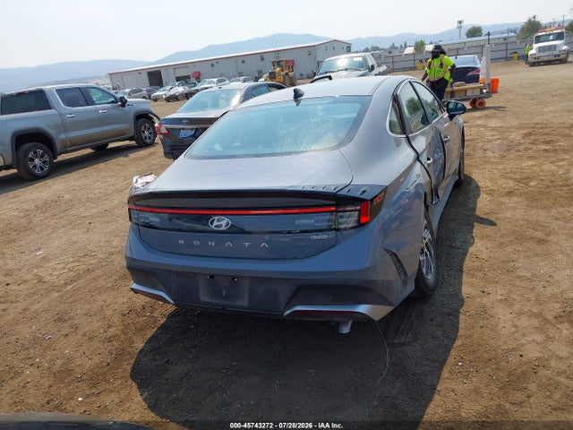 Auction sale of the 2026 Hyundai Sonata Hybrid Blue, vin: KMHL24JJ1TA167144, lot number: 45743272