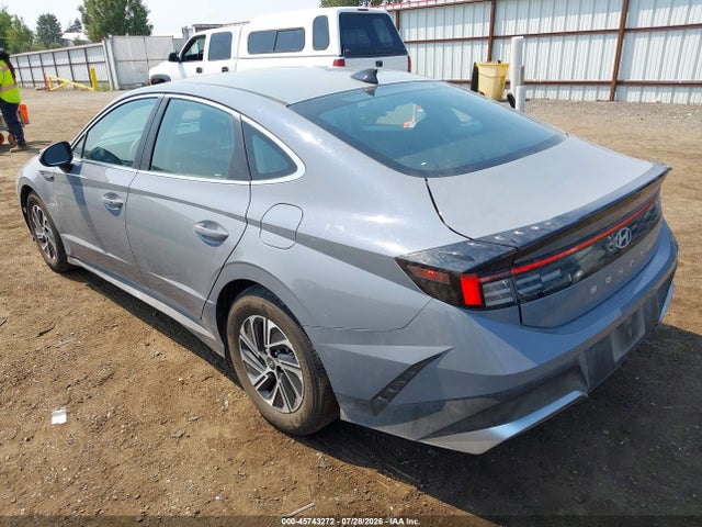 Auction sale of the 2026 Hyundai Sonata Hybrid Blue, vin: KMHL24JJ1TA167144, lot number: 45743272