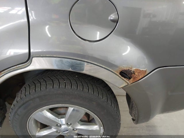 2009 Ford Escape Xlt მანქანა იყიდება აუქციონზე, vin: 1FMCU93GX9KA64221, აუქციონის ნომერი: 45743294