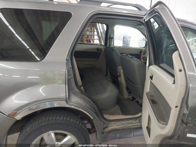 2009 Ford Escape Xlt მანქანა იყიდება აუქციონზე, vin: 1FMCU93GX9KA64221, აუქციონის ნომერი: 45743294