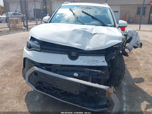 Продажа на аукционе авто 2025 Volkswagen Taos 1.5t Se, vin: 3VVVC7B2XSM024621, номер лота: 45743338