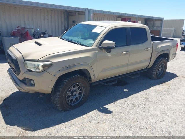 Toyota Tacoma 2016 3TMAZ5CN6GM014054 Image 2