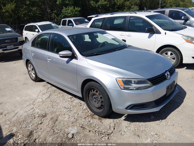 2014 Volkswagen Jetta 1.8t Se მანქანა იყიდება აუქციონზე, vin: 3VWD07AJ8EM265381, აუქციონის ნომერი: 45743415