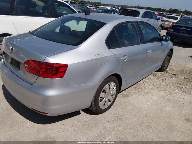 2014 Volkswagen Jetta 1.8t Se მანქანა იყიდება აუქციონზე, vin: 3VWD07AJ8EM265381, აუქციონის ნომერი: 45743415