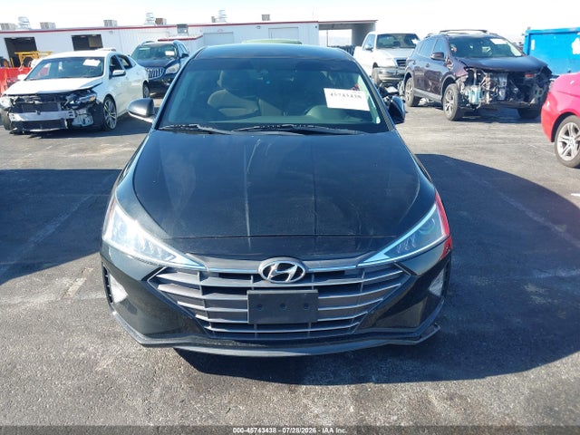 5NPD84LF1KH443149 Hyundai ELANTRA SEL