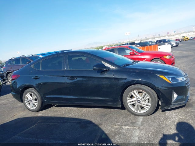5NPD84LF1KH443149 Hyundai ELANTRA SEL