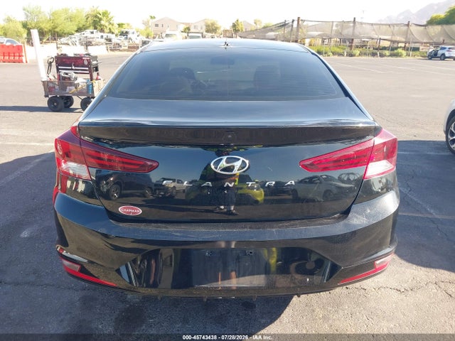 5NPD84LF1KH443149 Hyundai ELANTRA SEL