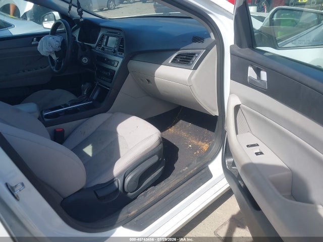 Hyundai SONATA SE 2015 5NPE24AF3FH006137 Image 5