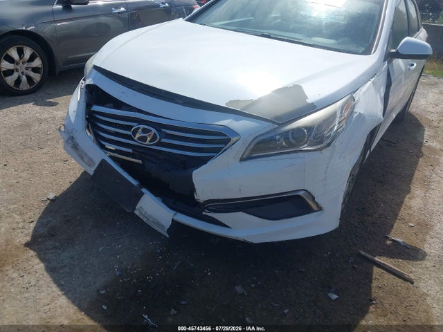 Hyundai SONATA SE 2015 5NPE24AF3FH006137 Image 6