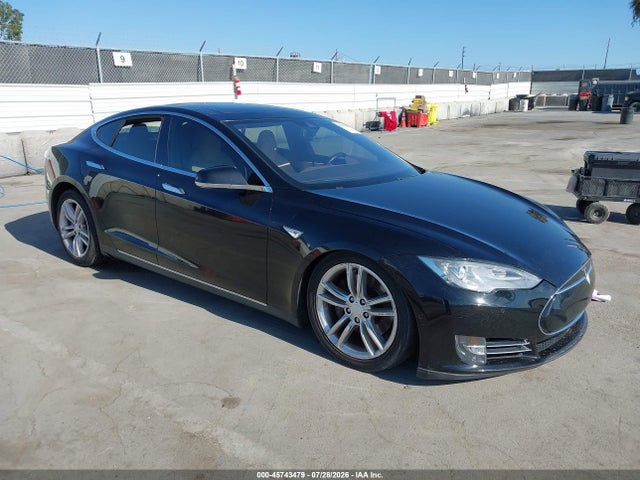 Продаж на аукціоні авто 2015 Tesla Model S 60/70/85, vin: 5YJSA1H11FFP79122, номер лоту: 45743479