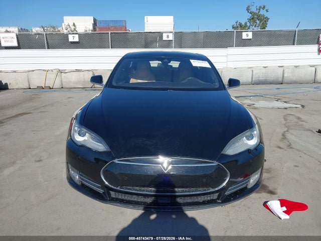 Продаж на аукціоні авто 2015 Tesla Model S 60/70/85, vin: 5YJSA1H11FFP79122, номер лоту: 45743479
